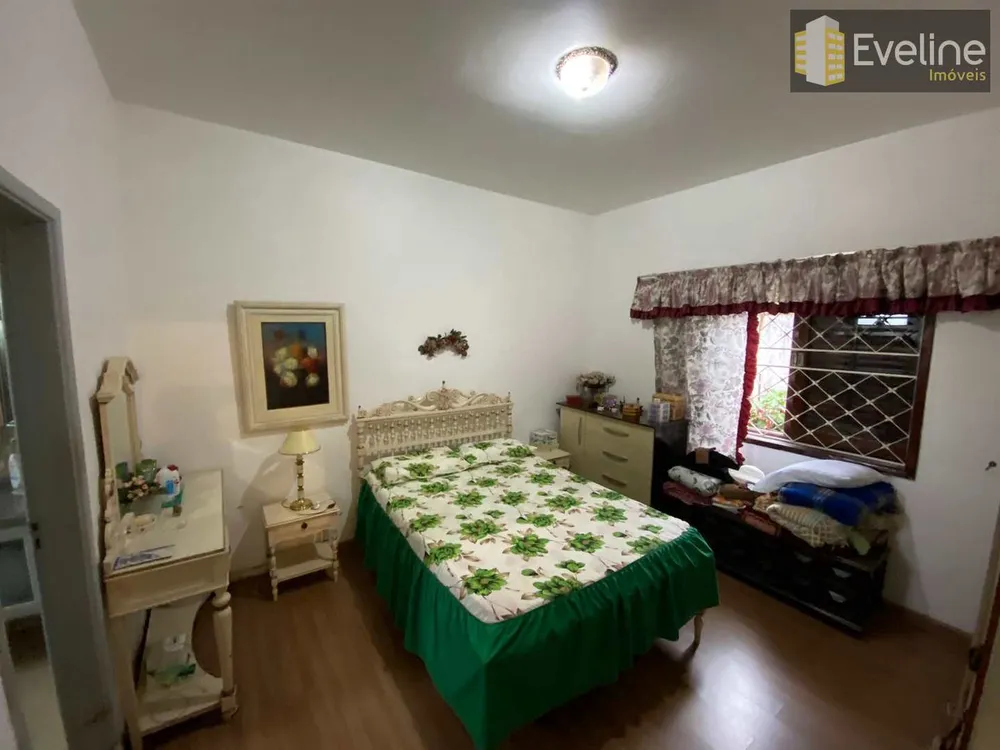 Casa, 4 quartos, 250 m² - Foto 4