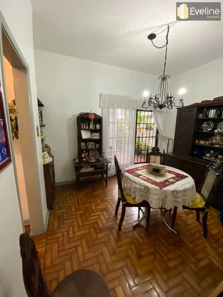 Casa, 4 quartos, 250 m² - Foto 1