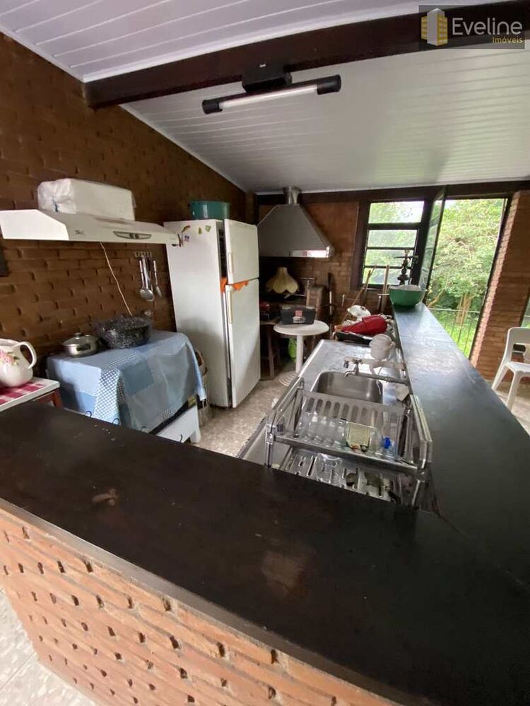 Casa, 4 quartos, 250 m² - Foto 2