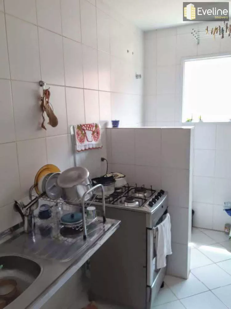 Apartamento à venda com 2 quartos, 70m² - Foto 1