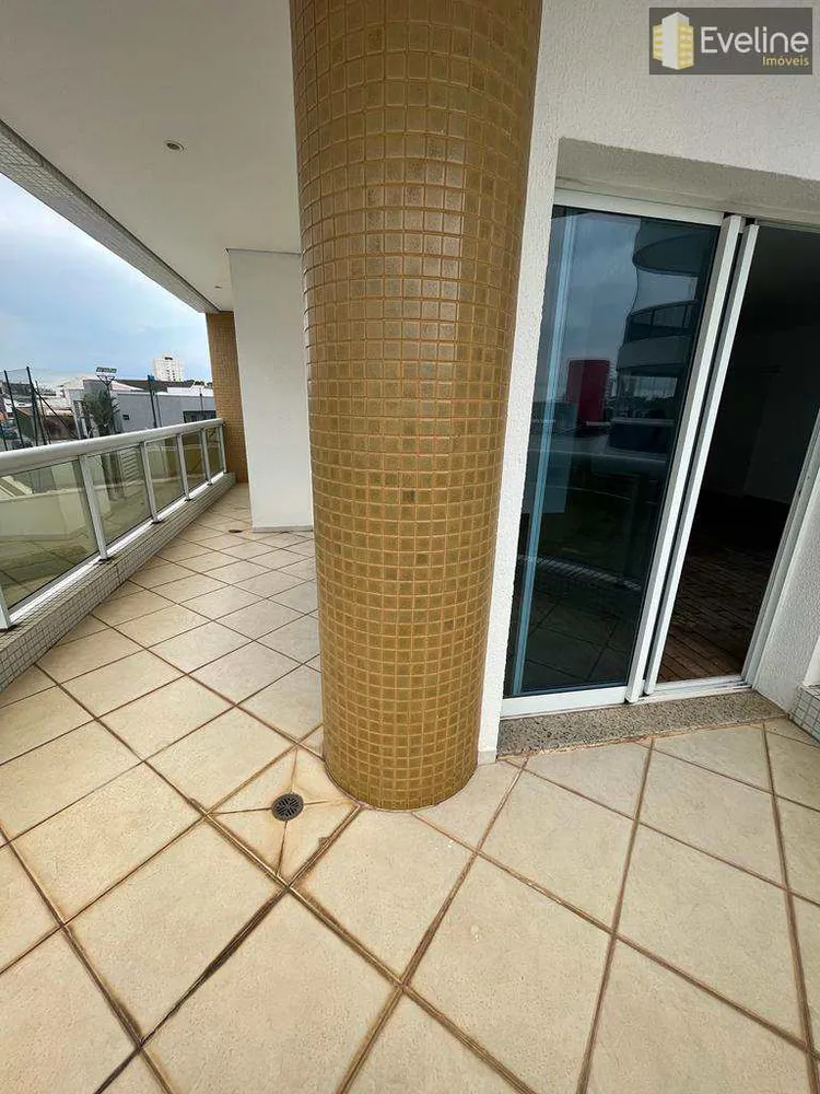 Apartamento, 4 quartos, 218 m² - Foto 2