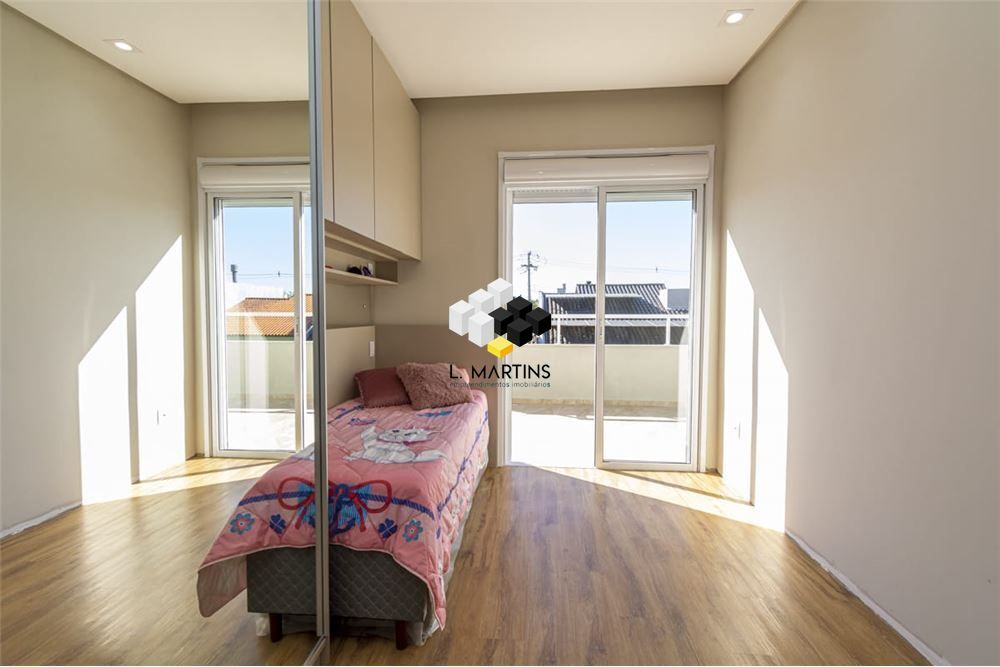Casa, 3 quartos, 227 m² - Foto 2