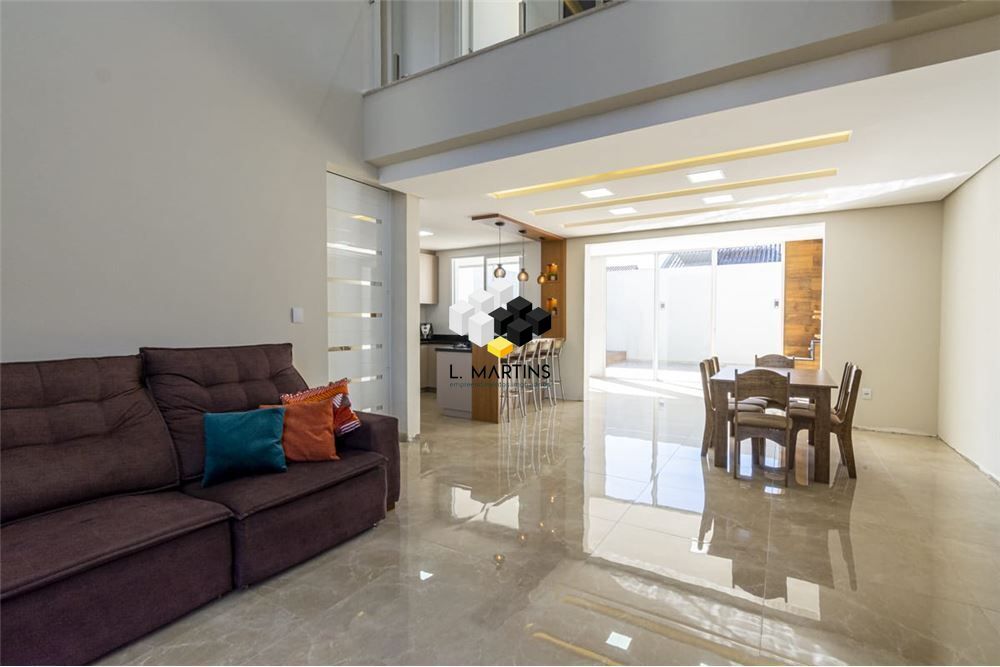 Casa, 3 quartos, 227 m² - Foto 3