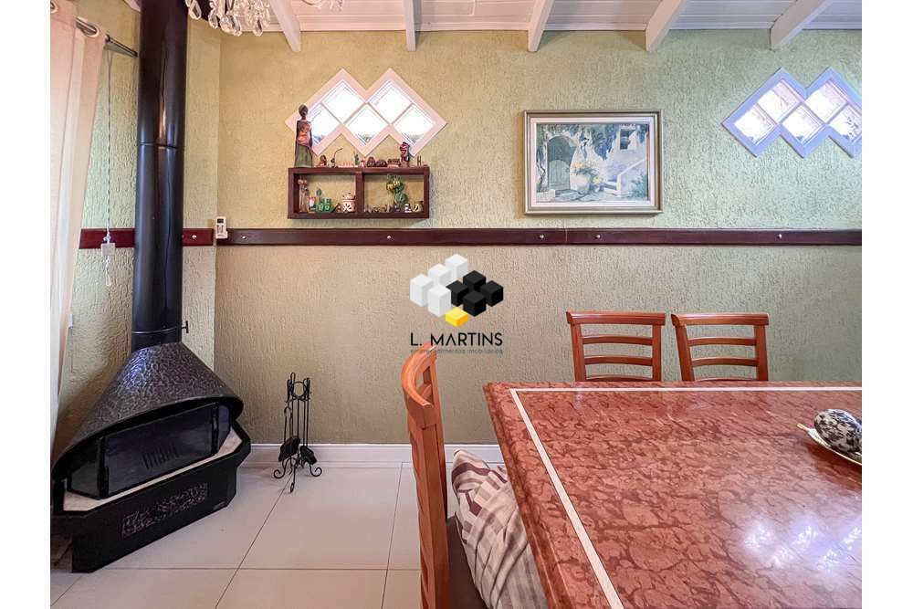 Casa à venda com 3 quartos, 182m² - Foto 7