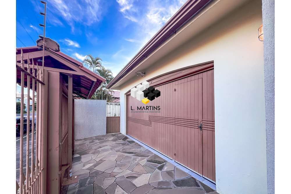 Casa à venda com 3 quartos, 256m² - Foto 9