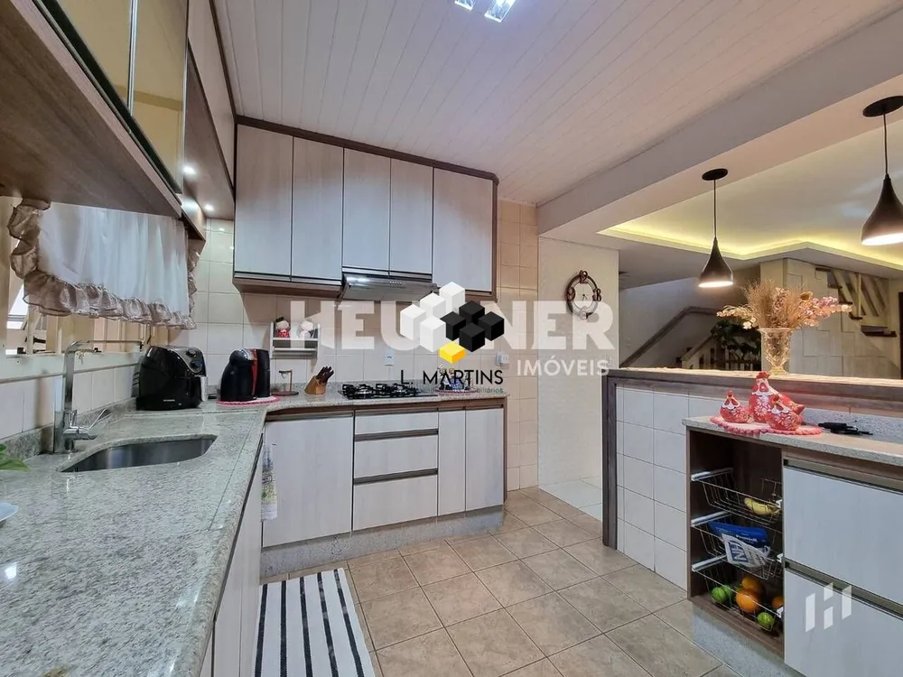 Casa, 4 quartos, 219 m² - Foto 3