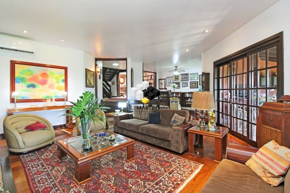 Casa de Condomínio à venda com 4 quartos, 450m² - Foto 1