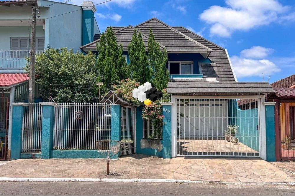 Casa à venda com 4 quartos, 300m² - Foto 1