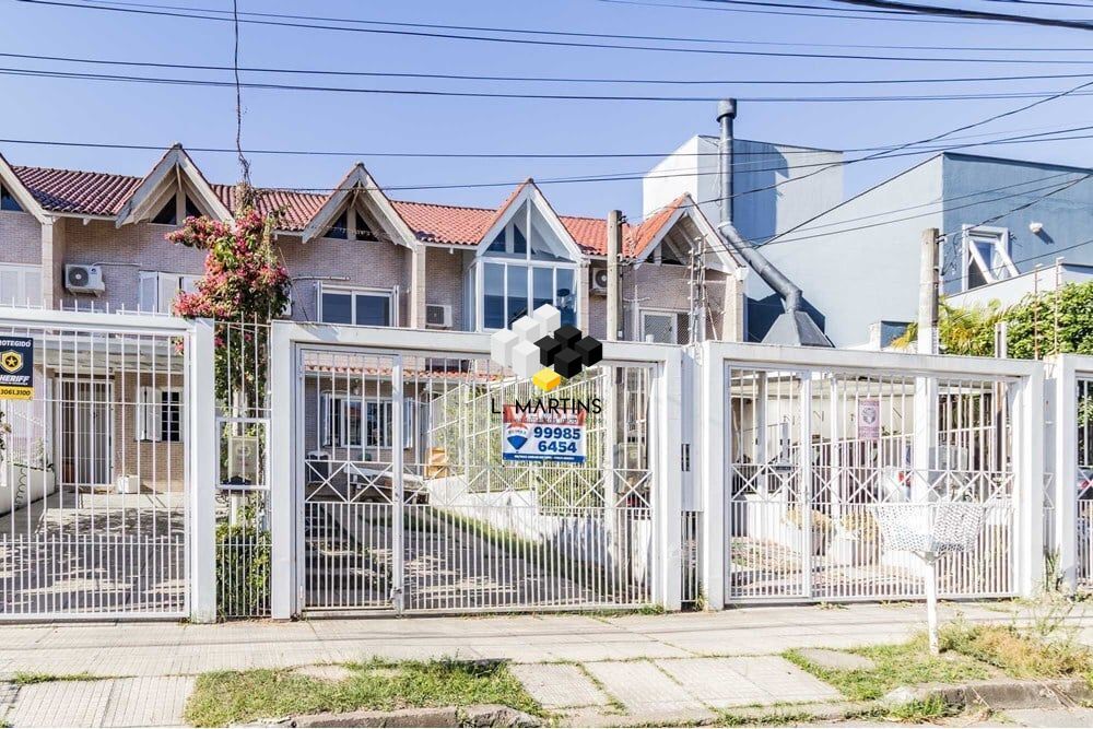 Casa à venda com 2 quartos, 78m² - Foto 1