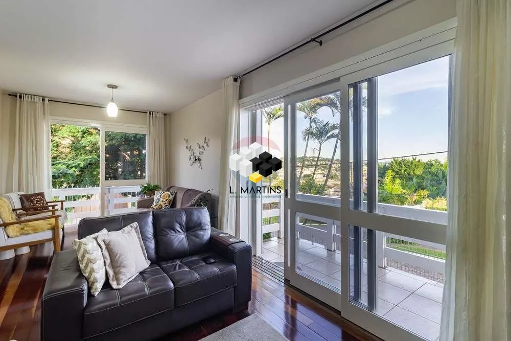 Casa, 4 quartos, 203 m² - Foto 1