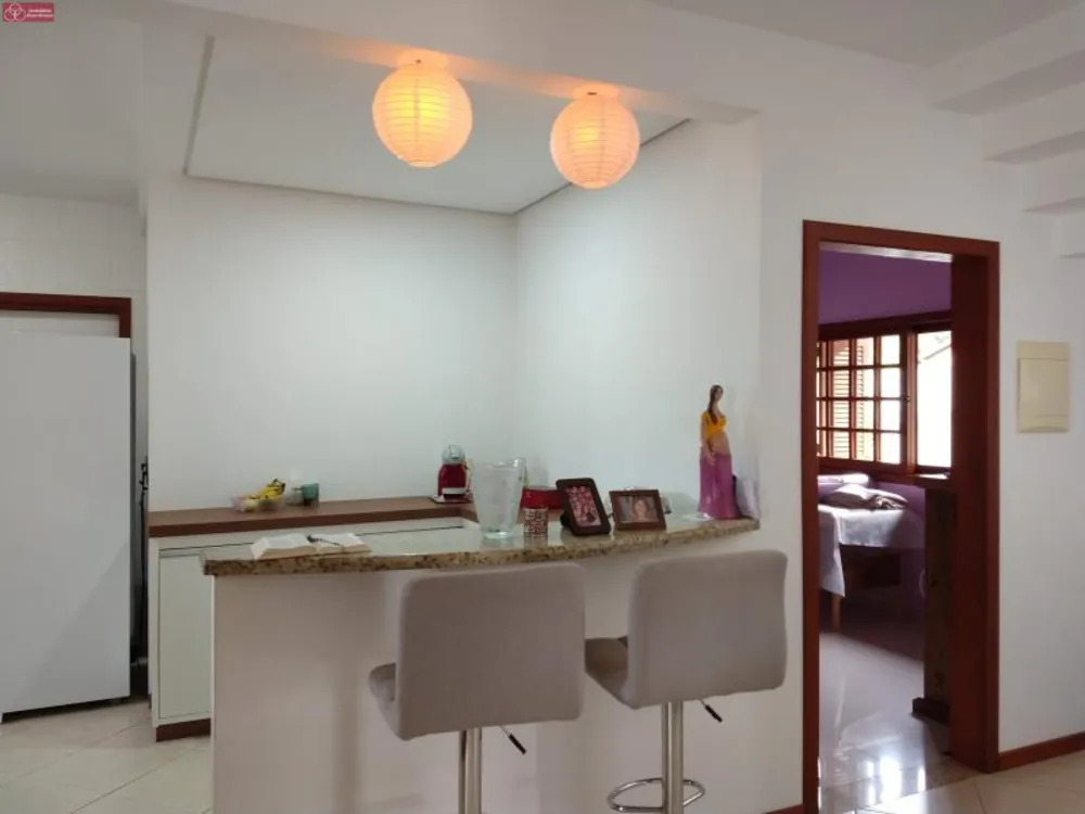Casa, 4 quartos, 225 m² - Foto 4