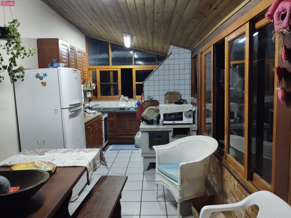 Casa, 5 quartos, 171 m² - Foto 3