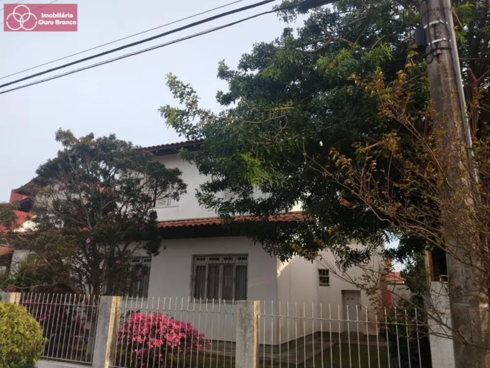 Casa, 3 quartos, 178 m² - Foto 1