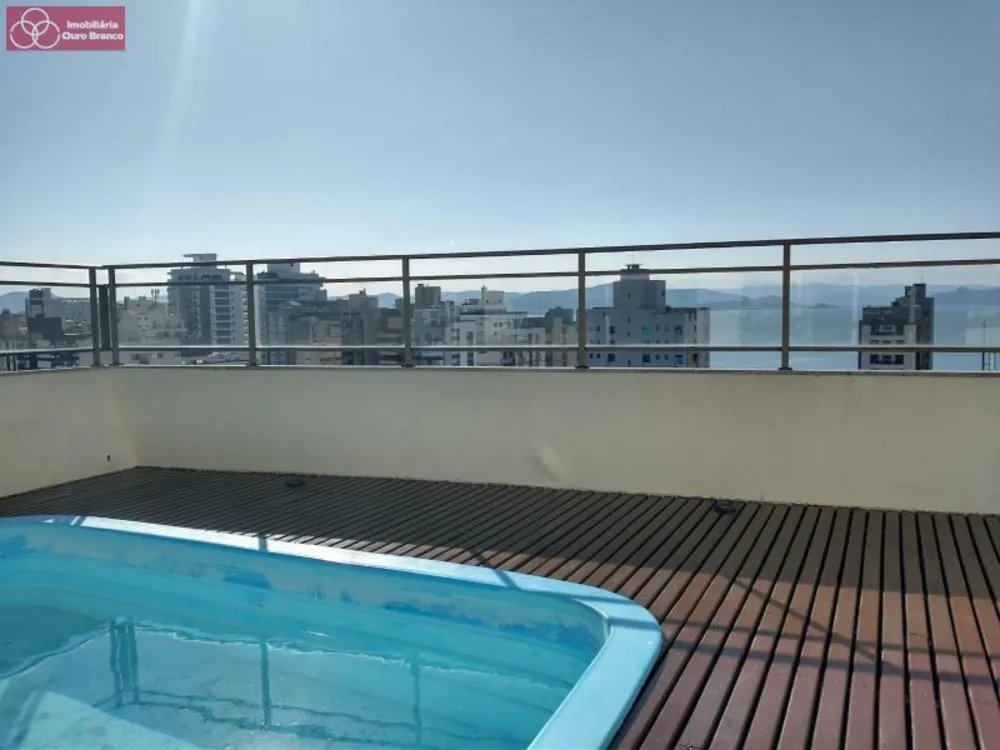 Cobertura, 3 quartos, 222 m² - Foto 3