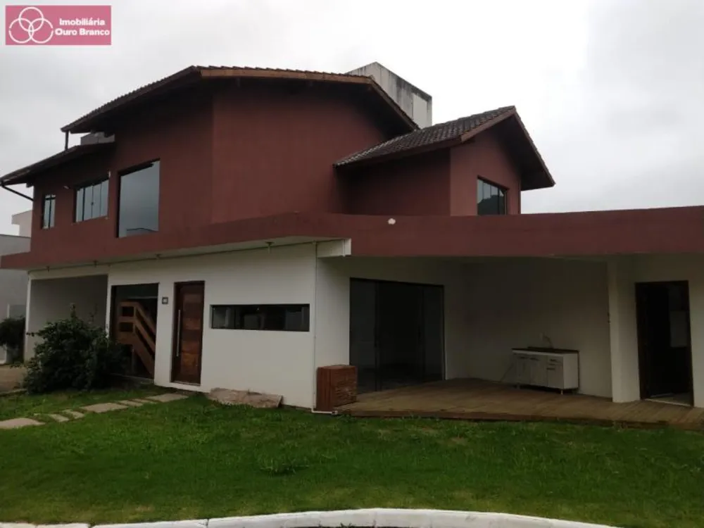 Casa, 4 quartos, 237 m² - Foto 1