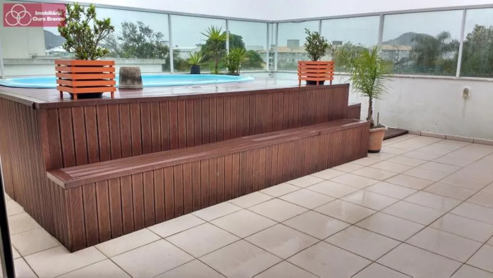 Cobertura, 3 quartos, 205 m² - Foto 2