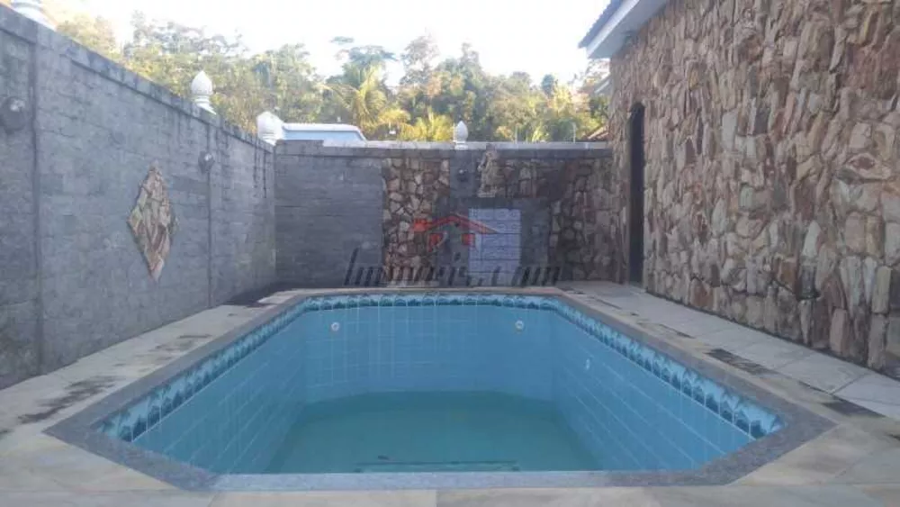 Casa de Condomínio à venda com 4 quartos, 320m² - Foto 3