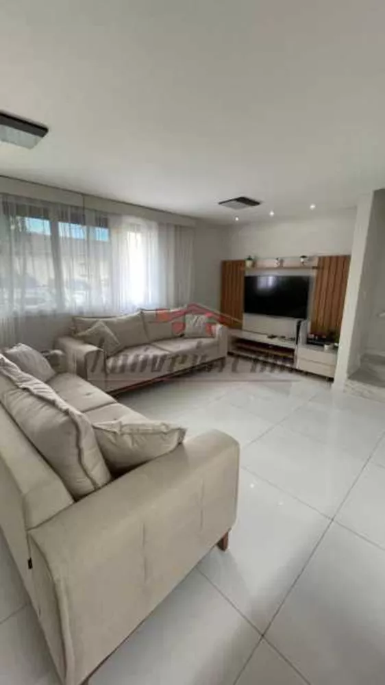 Casa de Condomínio à venda com 3 quartos, 180m² - Foto 3