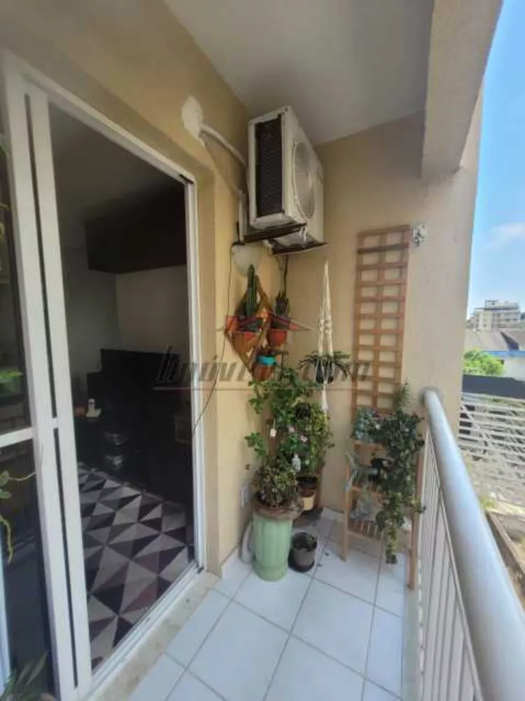 Apartamento à venda com 3 quartos, 67m² - Foto 2