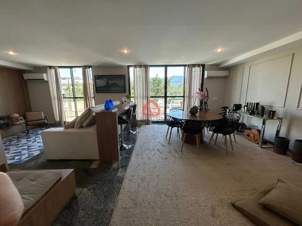 Cobertura, 3 quartos, 185 m² - Foto 2