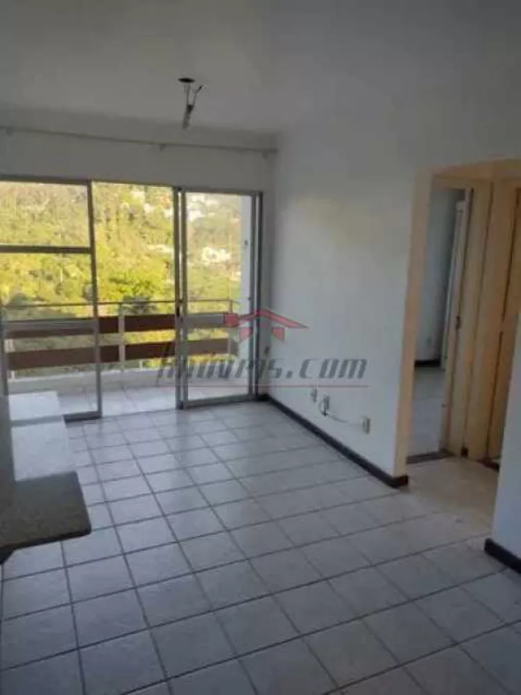 Apartamento à venda com 2 quartos, 60m² - Foto 2