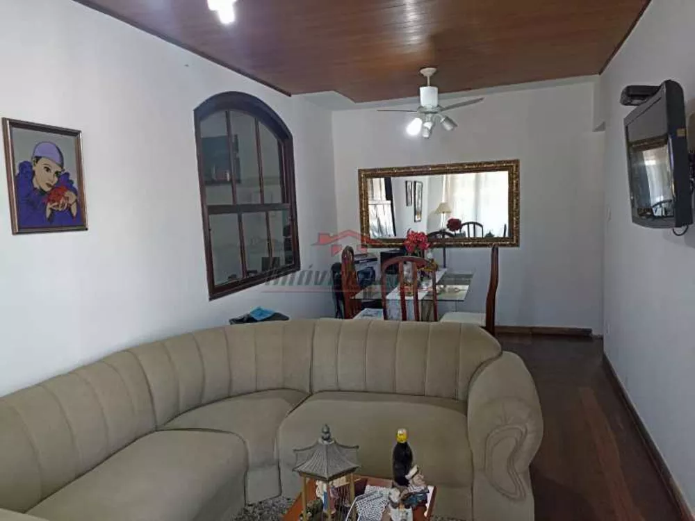 Casa de Condomínio à venda com 3 quartos, 311m² - Foto 2