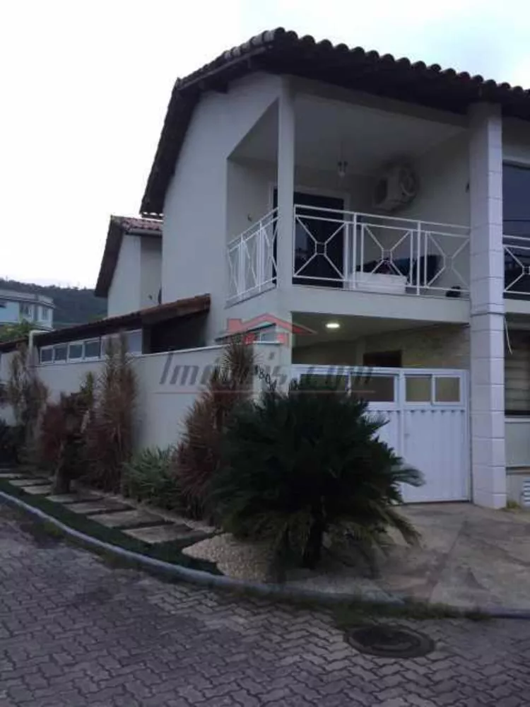 Casa de Condomínio à venda com 4 quartos, 170m² - Foto 2