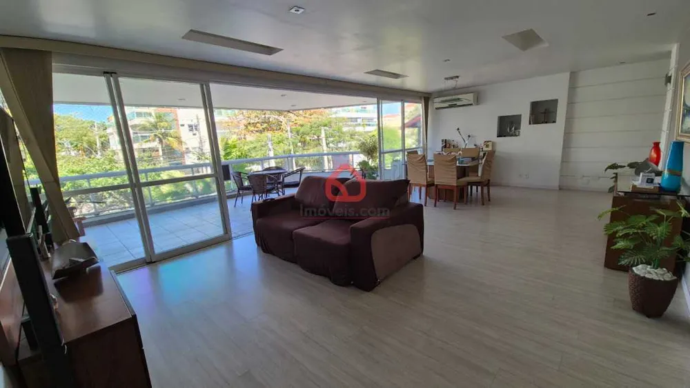 Apartamento, 3 quartos, 190 m² - Foto 1