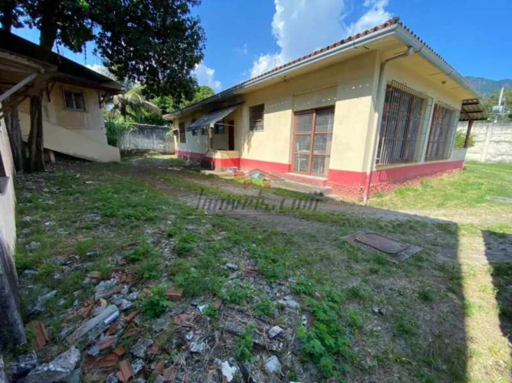 Casa, 3 quartos, 200 m² - Foto 2