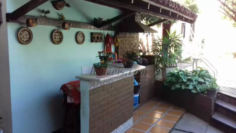 Casa, 3 quartos, 229 m² - Foto 1