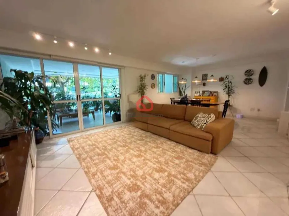 Apartamento, 3 quartos, 170 m² - Foto 1