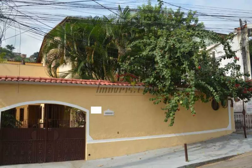 Casa, 6 quartos, 280 m² - Foto 1
