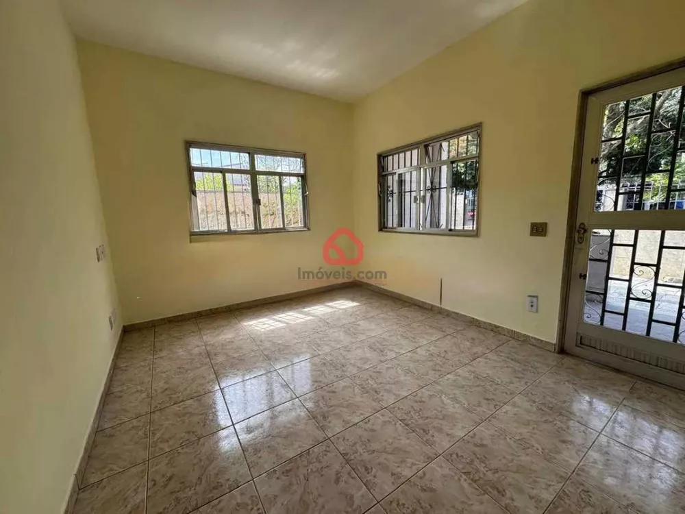 Casa, 4 quartos, 198 m² - Foto 1