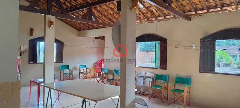 Casa, 4 quartos, 180 m² - Foto 1