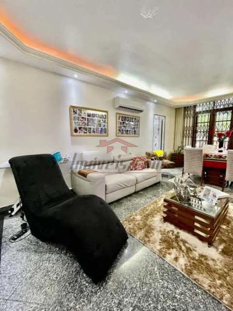 Casa, 3 quartos, 270 m² - Foto 1