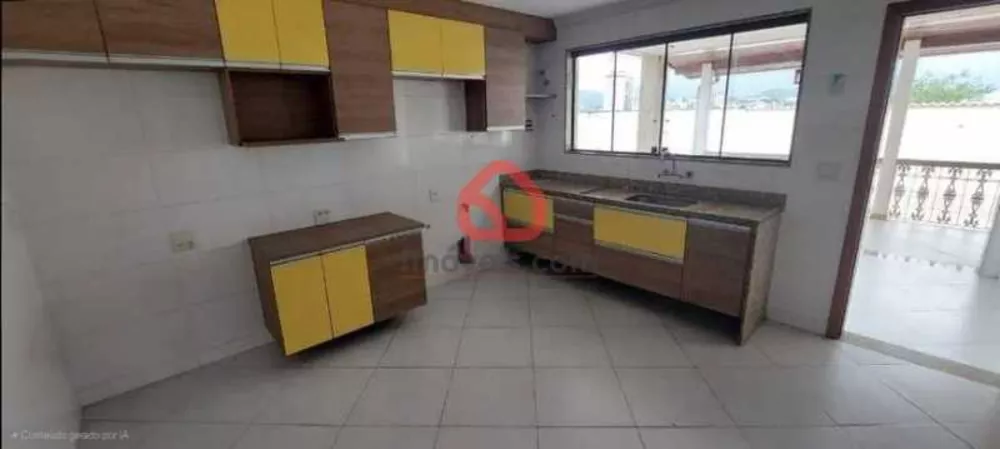Casa, 3 quartos, 225 m² - Foto 2