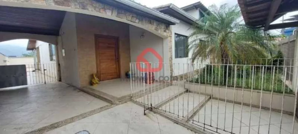 Casa, 3 quartos, 225 m² - Foto 7