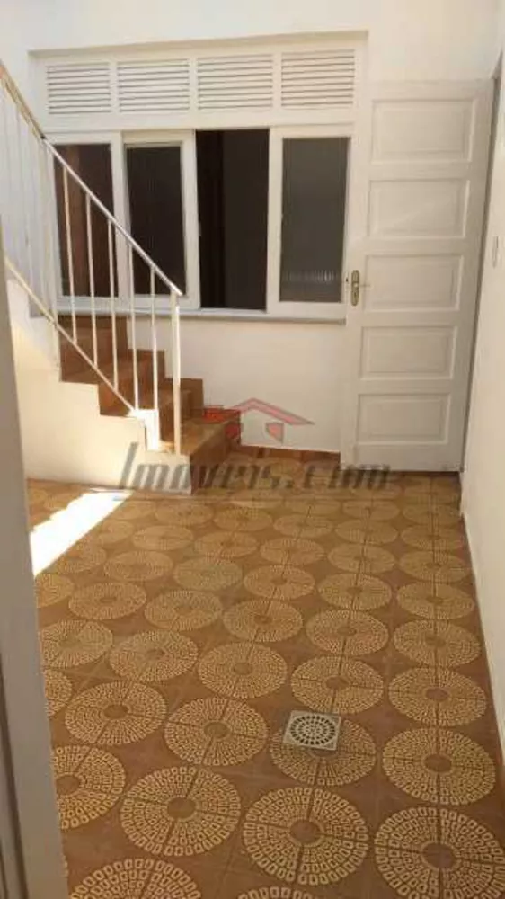 Casa de Condomínio à venda com 3 quartos, 120m² - Foto 4