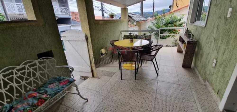 Casa de Condomínio à venda com 3 quartos, 181m² - Foto 4