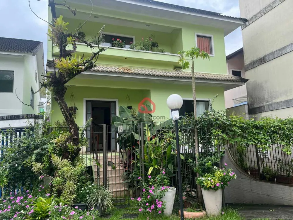 Casa de Condomínio, 4 quartos - Foto 1