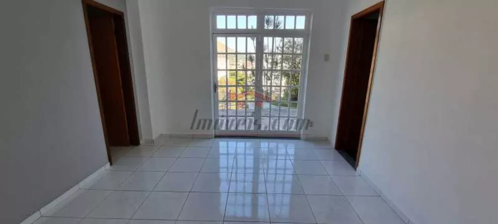 Casa, 5 quartos, 210 m² - Foto 3