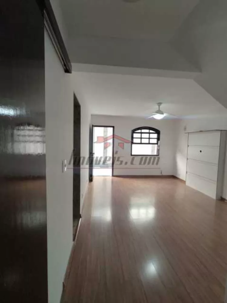 Casa de Condomínio à venda com 5 quartos, 105m² - Foto 4