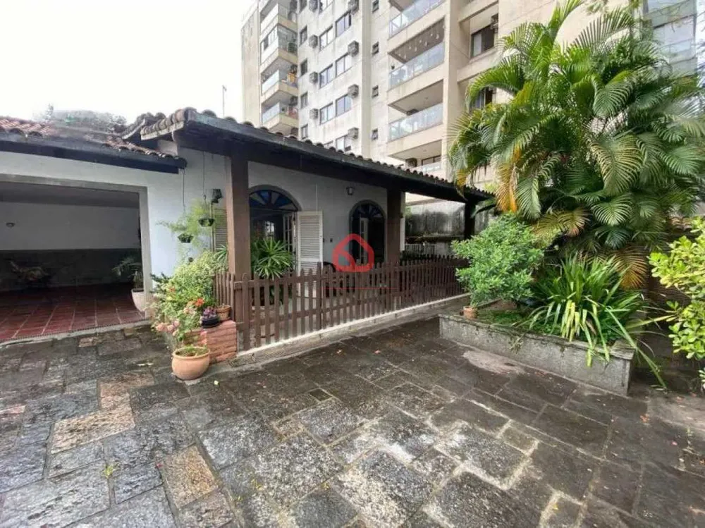 Casa, 3 quartos, 287 m² - Foto 1