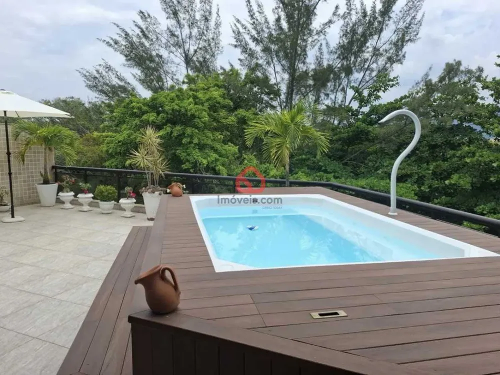 Cobertura, 3 quartos, 213 m² - Foto 1