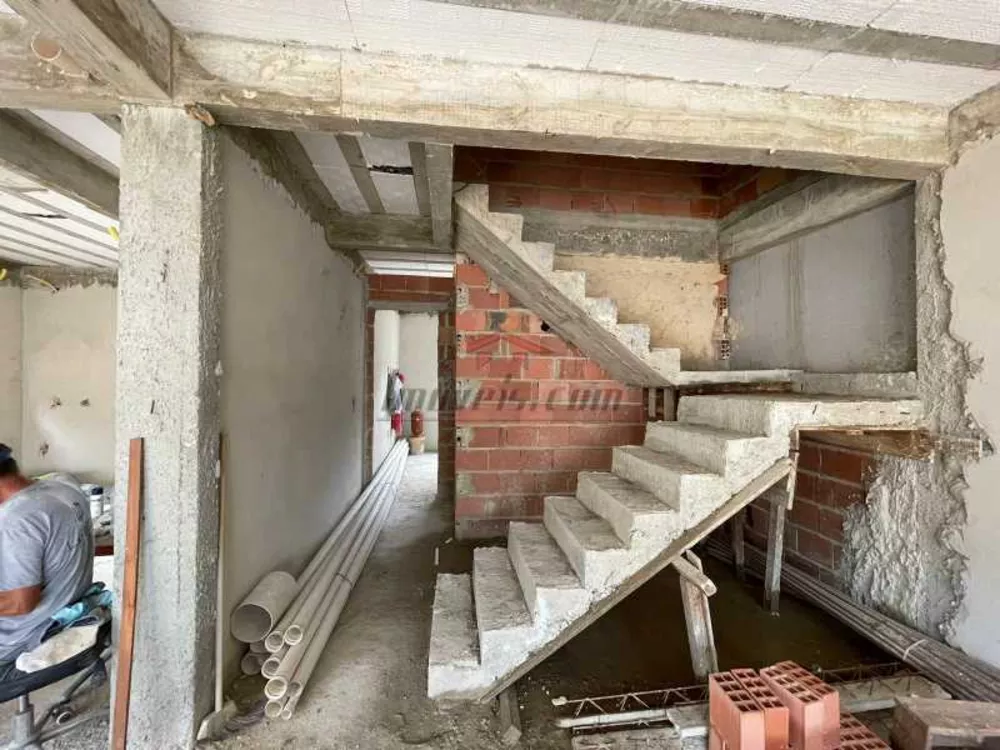 Casa de Condomínio à venda com 4 quartos, 410m² - Foto 3