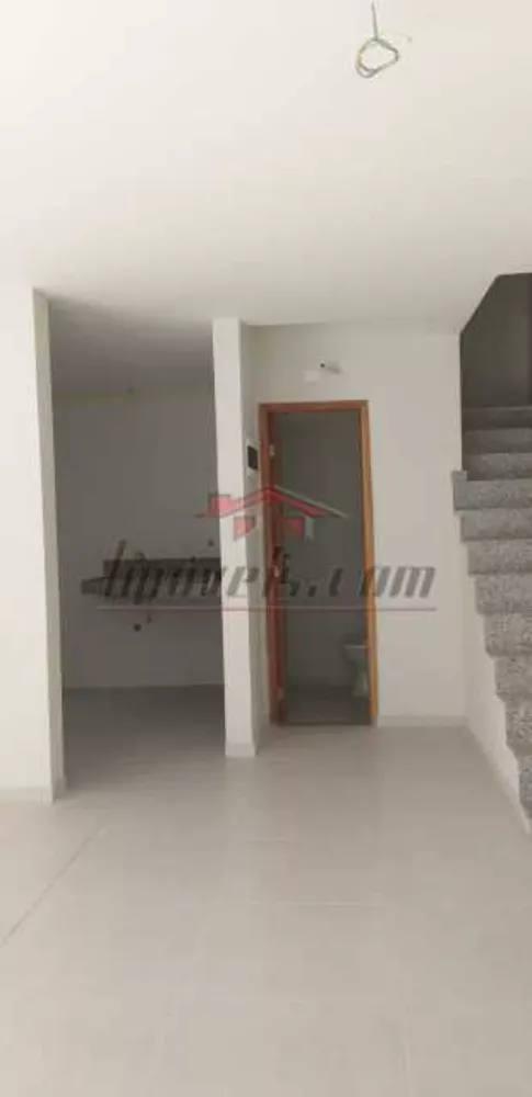 Casa de Condomínio à venda com 3 quartos, 130m² - Foto 4