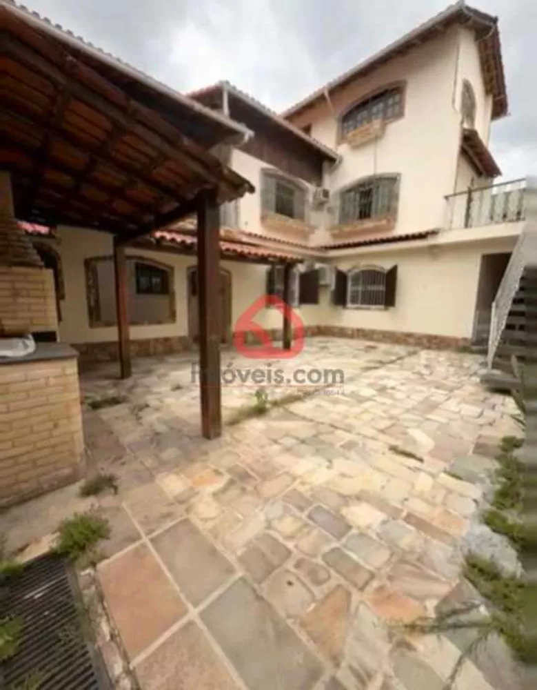 Casa, 3 quartos, 180 m² - Foto 1