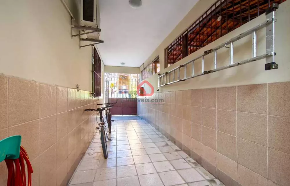 Casa, 5 quartos, 247 m² - Foto 4
