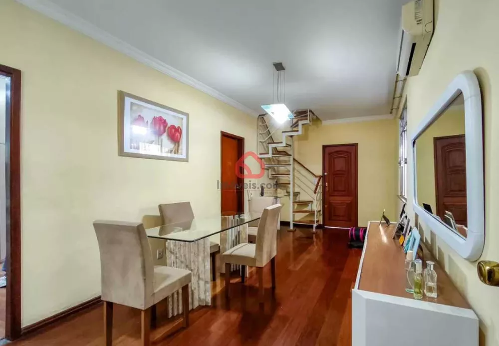 Casa, 5 quartos, 247 m² - Foto 1