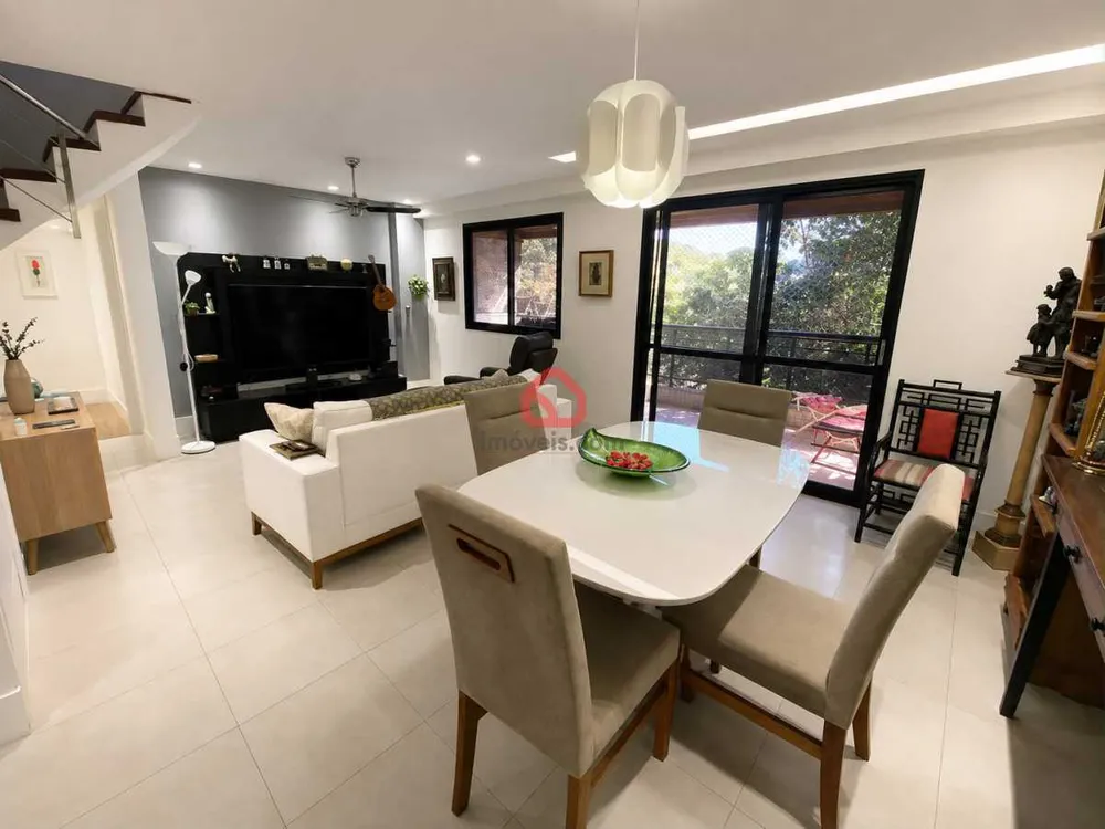 Cobertura, 3 quartos, 216 m² - Foto 4